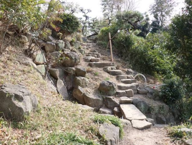木曽石の階段